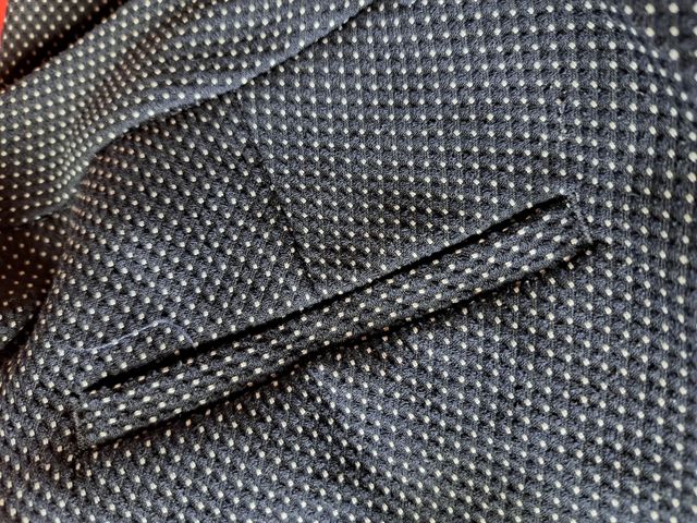 Pantaloni blu a pois bianchi