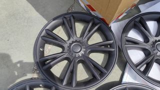 19 Tapacubos Tesla Model 3 - negros