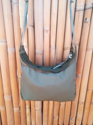Bolso verde Zara