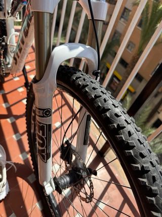 Bicicleta Stevens, suspensión MTB