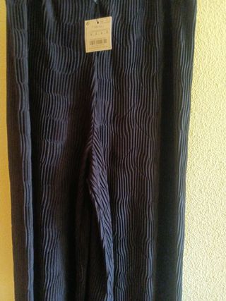 Pantalones Sfera talla M( dan de si goma cintura)