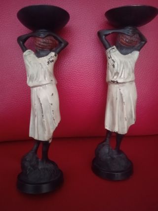 2 figuras bronce mujer africana
