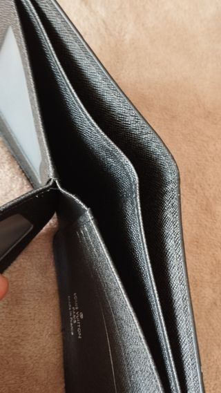 Billetera Louis Vuitton negra