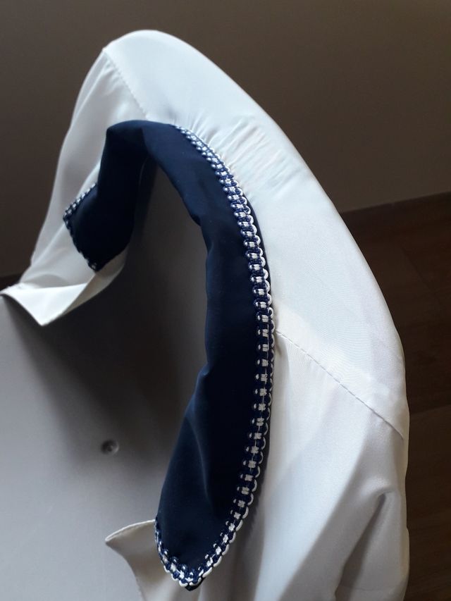 Camicia elegante bianca e blu