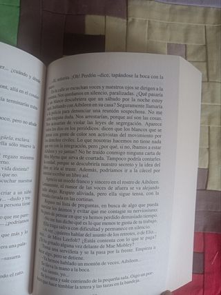 Libro CRIADAS Y SEÑORAS autora Kathryn Stockett