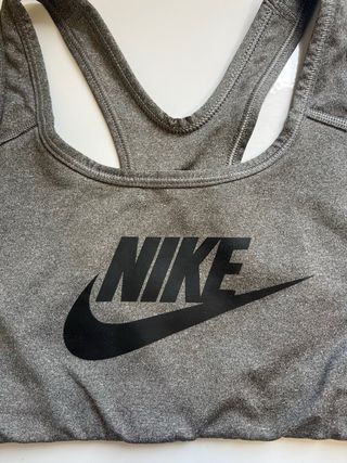 Top Nike Dri-FIT Gris - Talla XS
