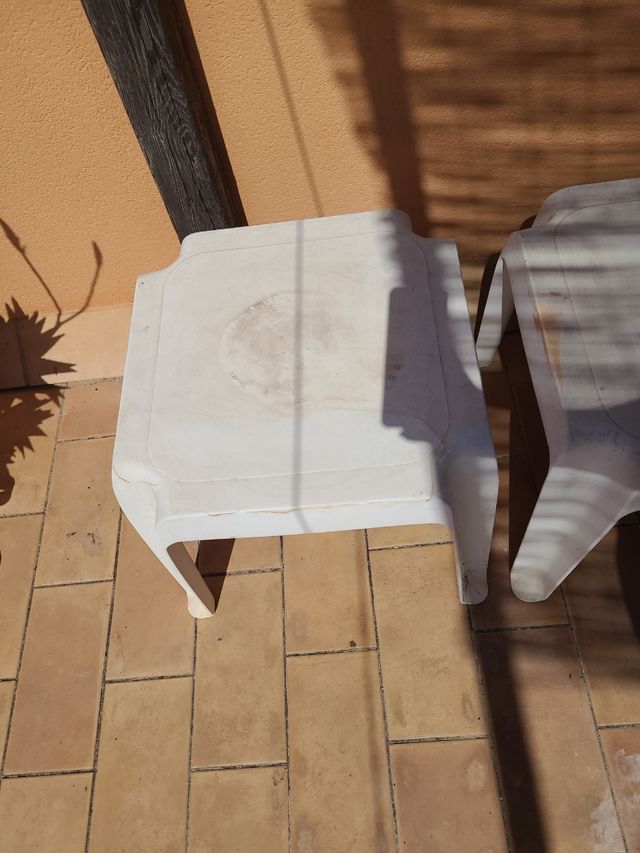 Mesitas terraza plástico blanco