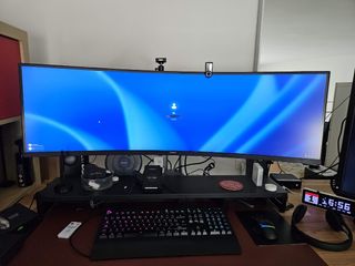 Monitor curvo AOC 49" Ultrapanorámico Dual QHD