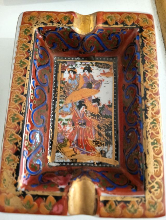 4 cenicero de vandejita de porcelana