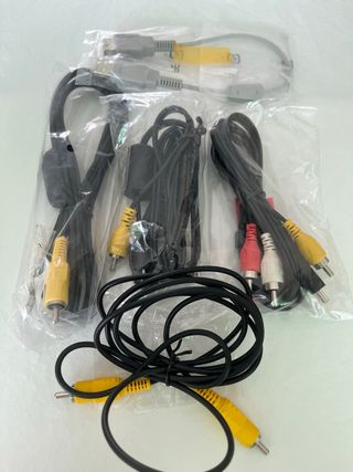 Cables AV, USB y más