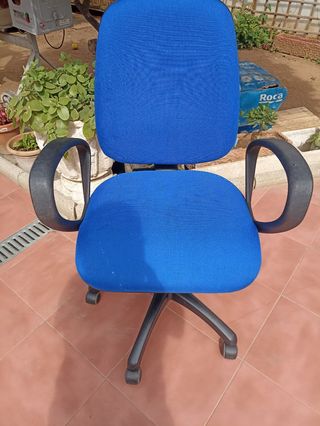 Silla oficina giratoria azul
