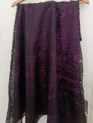 Vestido fiesta negro y morado