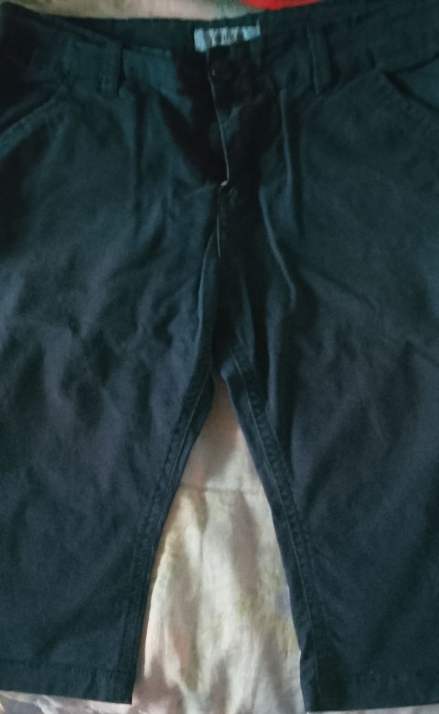 Pantalon corto para hombre.