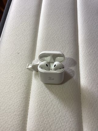 Airpods 2ª generación Blancos