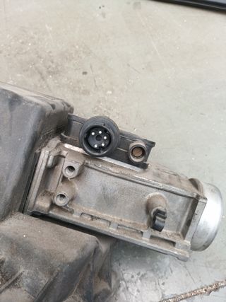 Caja filtro aire 318 sin caudalímetro