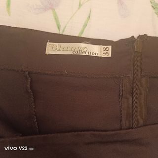 Vestido marrón palabra de honor
