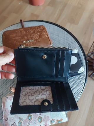 Monederos Guess & Pull&Bear