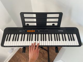 Casio Casiotone CT-S100: Teclado, cable y peana