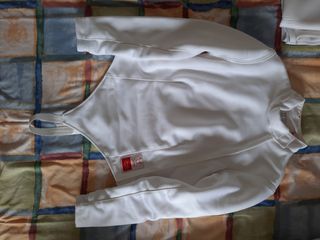 Traje esgrima blanco mujer diestro