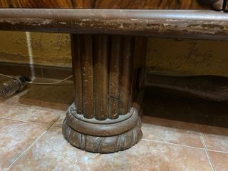 Aparadores  antiguo de madera y mesa