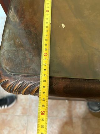 Aparadores  antiguo de madera y mesa