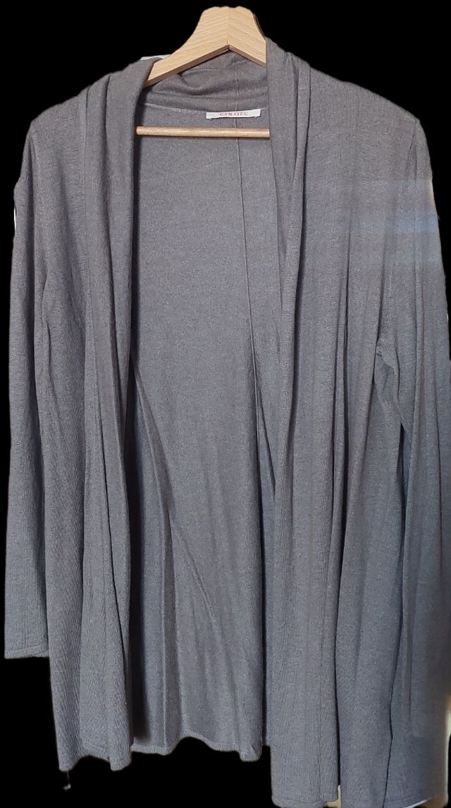 Cardigan Grigio in Lana Leggera