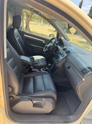 Volkswagen Touran 2016