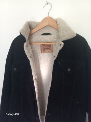 Oferta!!Abrigo de Borreguito Levis Como Nueva 