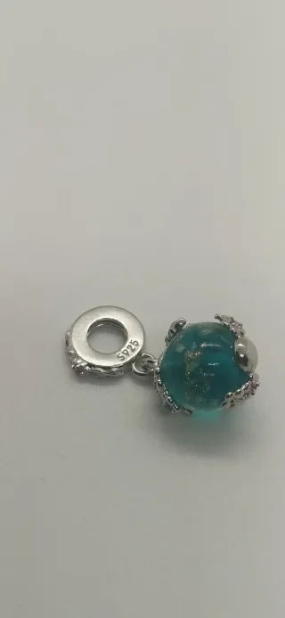 Charm de plata