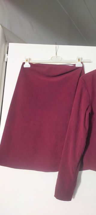 Completo giacca e gonna rosso