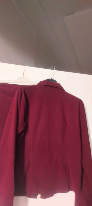 Completo giacca e gonna rosso