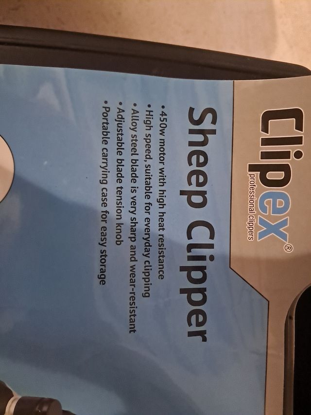 Máquina cortar pelo Clipex 450w