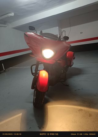 Victory Cross Country roja