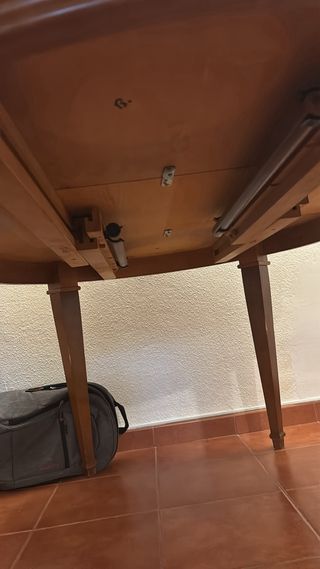 Mesa comedor  madera con cristal 