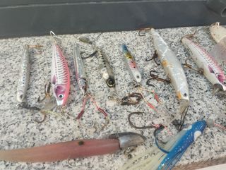 Señuelos de pesca artificiales