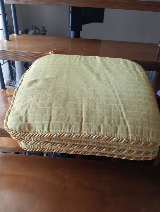 6 Almofadas para cadeiras - Bege/Dourado