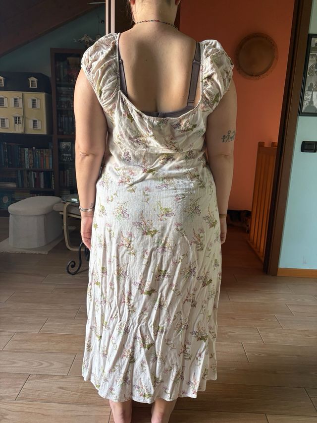 Vestito estivo lino fiori beige. taglia 48 una xl