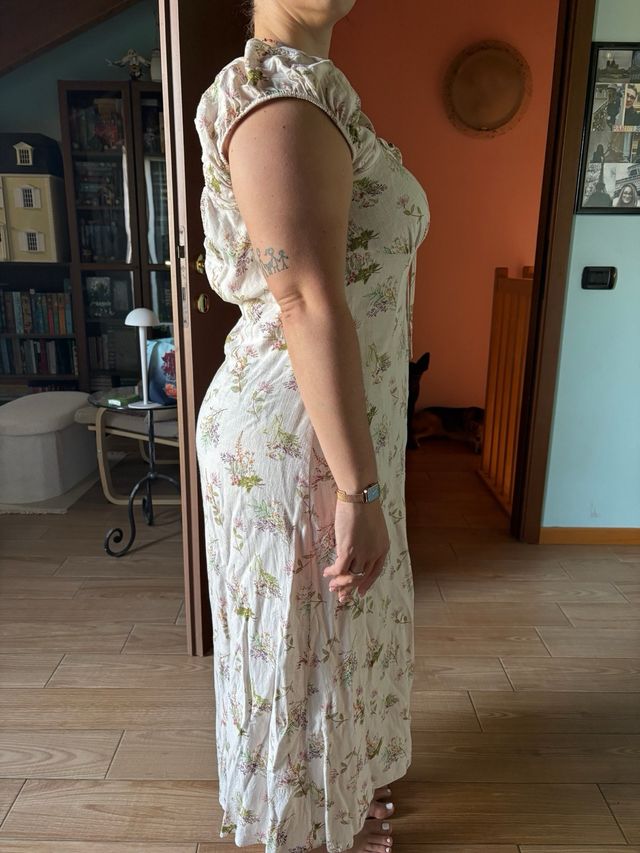 Vestito estivo lino fiori beige. taglia 48 una xl