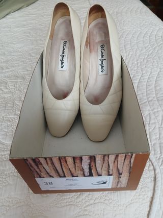 Zapatos El Corte Inglés beige, talla 37