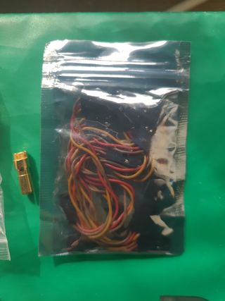 Set cableado servos, conectores y tornillos