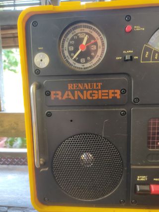 Radio vintage Renault Ranger-1 gialla