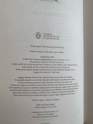 Las tinieblas y el alba de Ken Follet