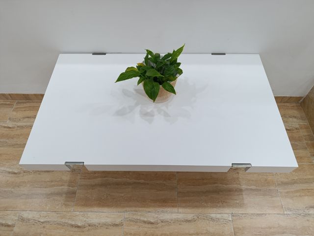 Mesa centro blanca y gris - Moderna