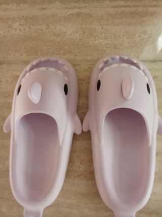 Chanclas Tiburón - rosas- Mujer