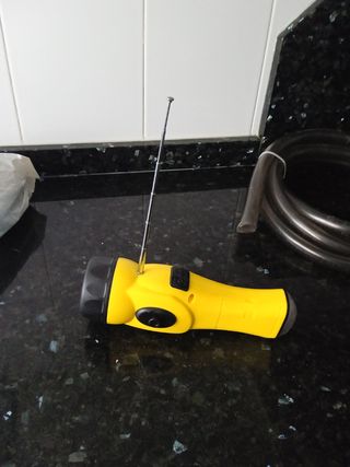 Linterna Radio Portátil