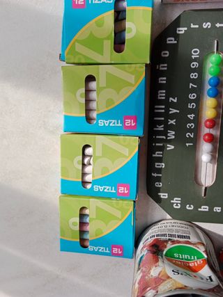 Pizarra infantil + tizas de colores