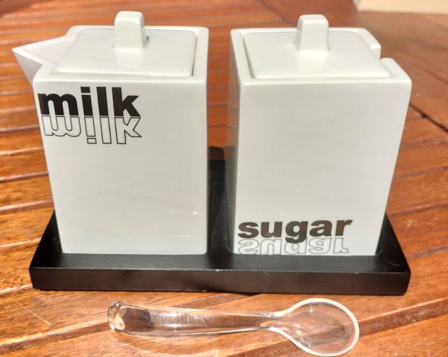 Gioco caffè Liliana: latte e zucchero