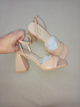 Tacones beige MIA Shoes - verano