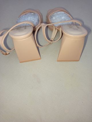 Tacones beige MIA Shoes - verano