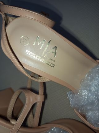 Tacones beige MIA Shoes - verano